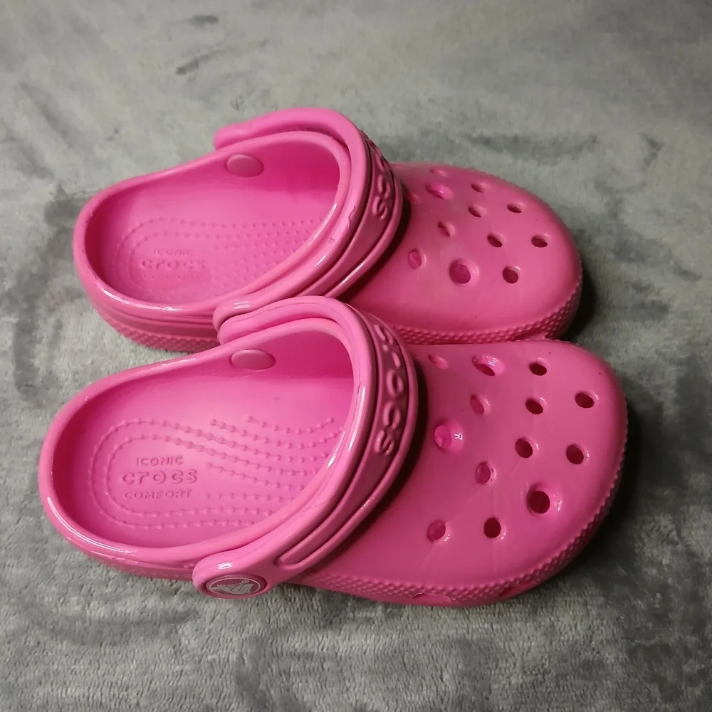 CROCS Kids Bright Pink‎ Sandals